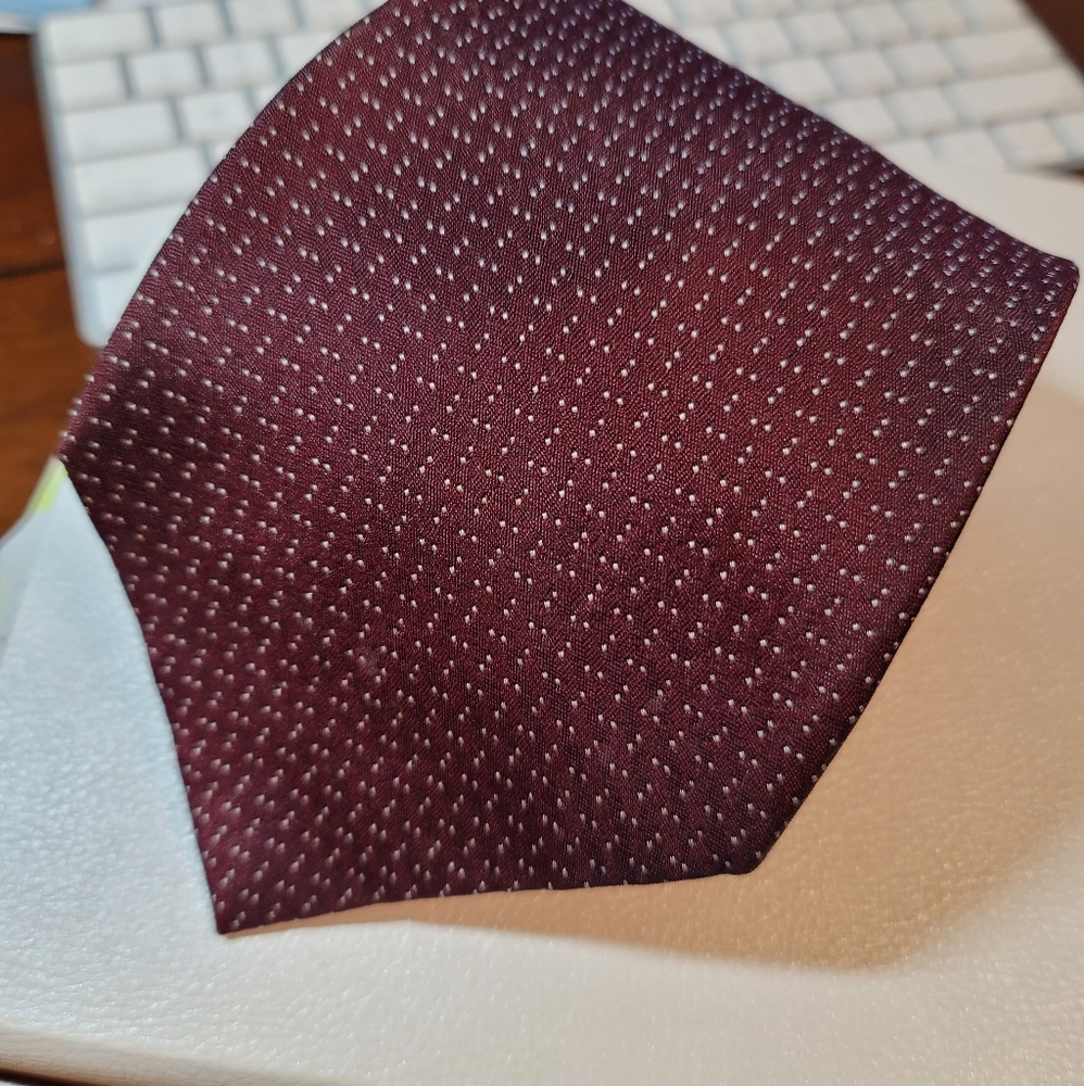 5/$25 Tommy Hilfiger Textured Silk Necktie 👔